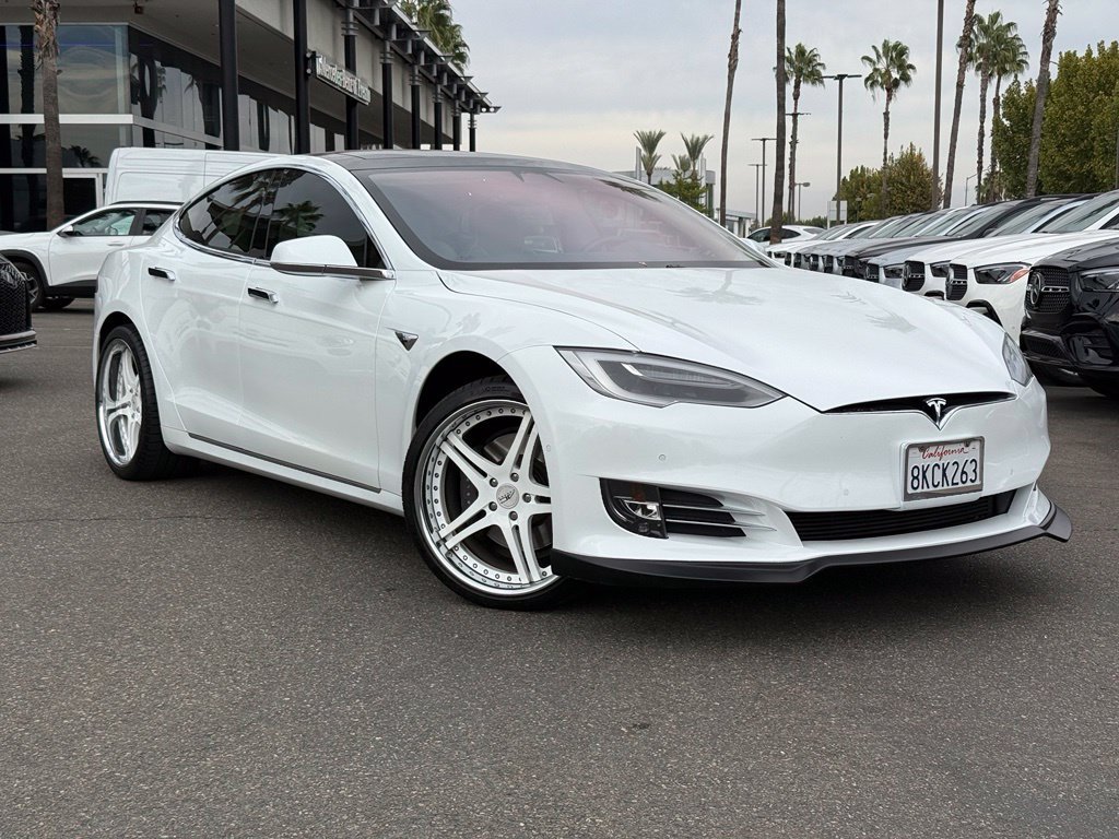 Used 2018 Tesla Model S AWD image 1