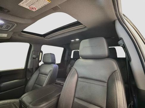 Used 2023 GMC Sierra 2500 Denali w/ Denali Ultimate Package AWD/4WD image 19
