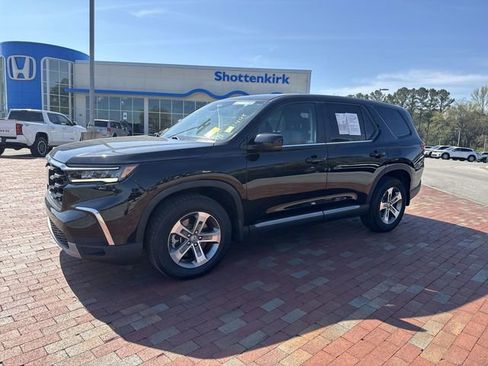 Used 2023 Honda Pilot EX-L image 4