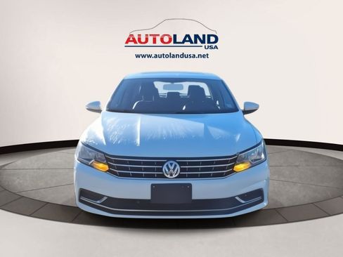 Used 2016 Volkswagen Passat 1.8T SE image 2