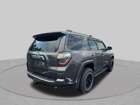Used 2020 Toyota 4Runner SR5 AWD/4WD image 13