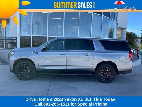 Used 2023 GMC Yukon XL SLT AWD/4WD image 2