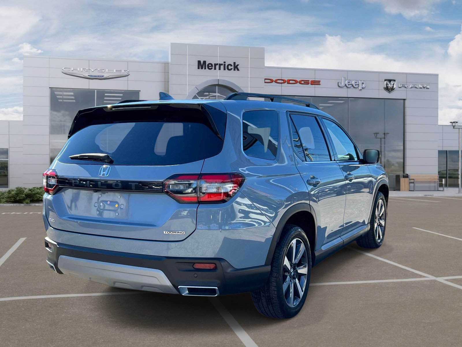 Used 2024 Honda Pilot Touring image 7
