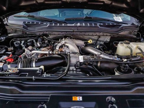 Used 2022 Ford F450 Limited w/ FX4 Off-Road Package image 31