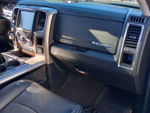 Used 2014 RAM 1500 Laramie w/ Convenience Group image 21