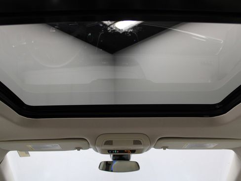 Certified 2024 Cadillac XT6 Premium Luxury w/ LPO, Floor Liner Package image 20