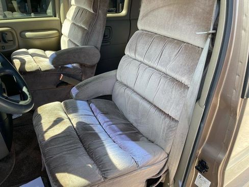 Used 1999 GMC Savana 1500 image 22