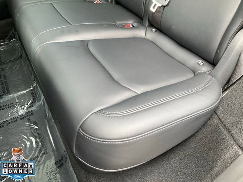 Used 2024 Tesla Model Y 2WD image 23