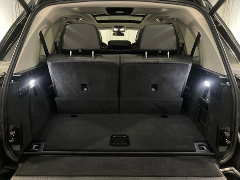 Certified 2024 BMW X7 xDrive40i w/ Premium Package image 27