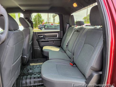 Used 2023 RAM 1500 Warlock AWD/4WD image 11