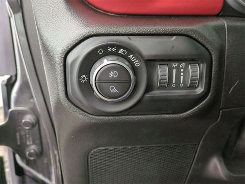 Used 2021 Jeep Gladiator Rubicon image 16