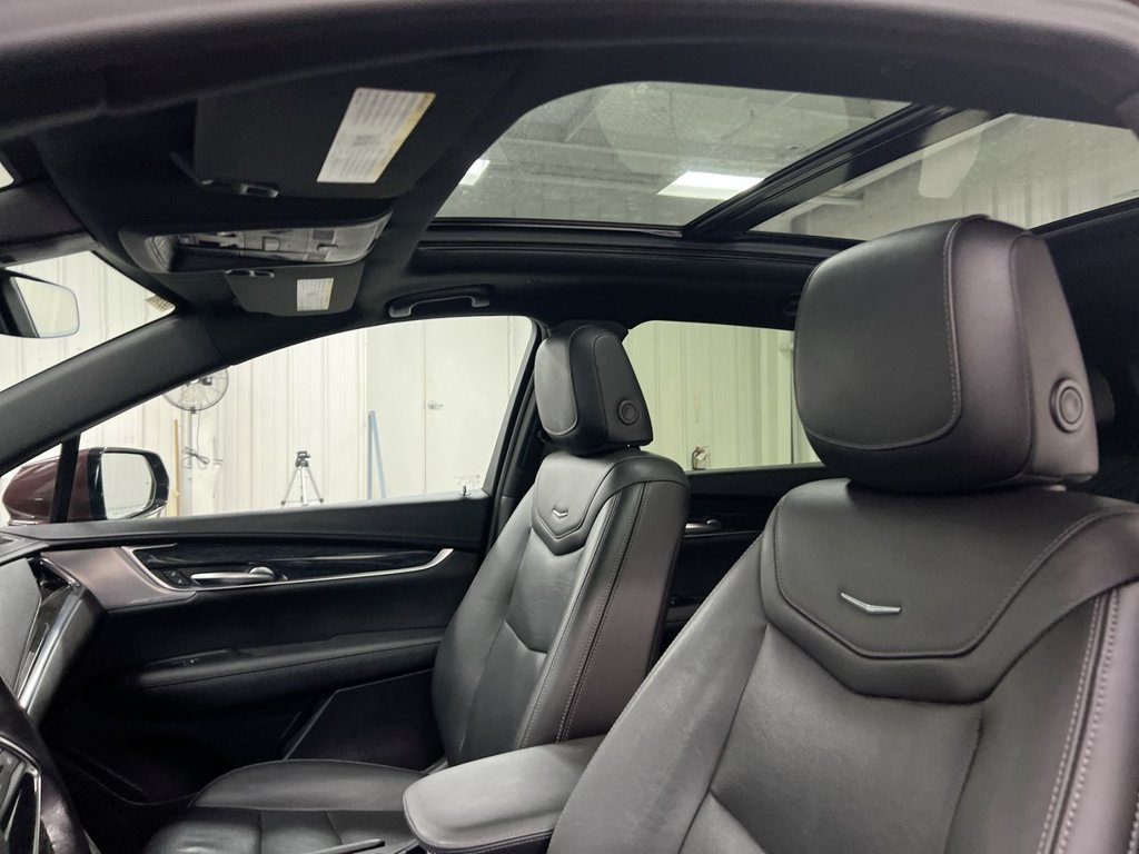 Used 2023 Cadillac XT5 Premium Luxury FWD image 20