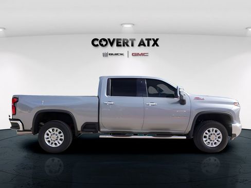 Used 2025 Chevrolet Silverado 2500 LTZ w/ LTZ Convenience Package AWD/4WD image 8