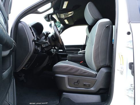 Used 2024 RAM 3500 Big Horn image 20