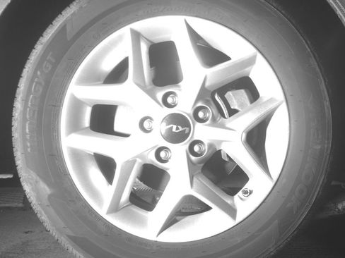 Used 2025 Kia Soul LX w/ LX Technology Package FWD image 20