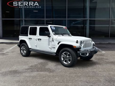 Used 2020 Jeep Wrangler Unlimited Sahara w/ Dual Top Group AWD/4WD image 7