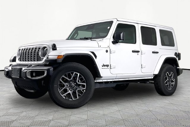 Used 2026 Jeep Wrangler Unlimited Sahara AWD/4WD image 1