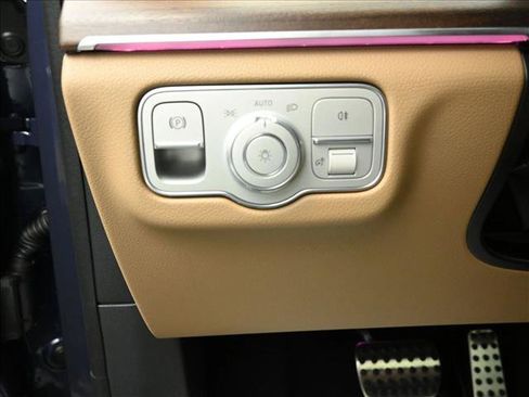 Certified 2026 Mercedes-Benz GLS 450 4MATIC image 11