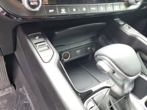 New 2025 Kia Telluride S image 18