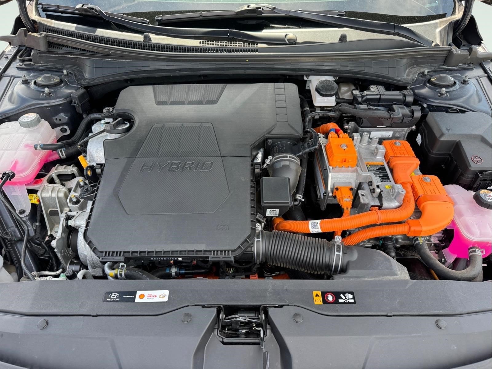 Used 2023 Hyundai Elantra Limited FWD image 18
