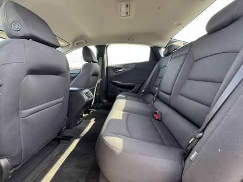 Used 2017 Chevrolet Malibu LT w/ Driver Confidence Package image 21