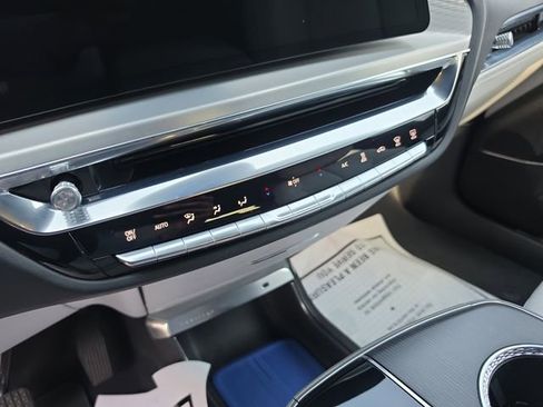 Used 2024 Cadillac Lyriq Sport image 20