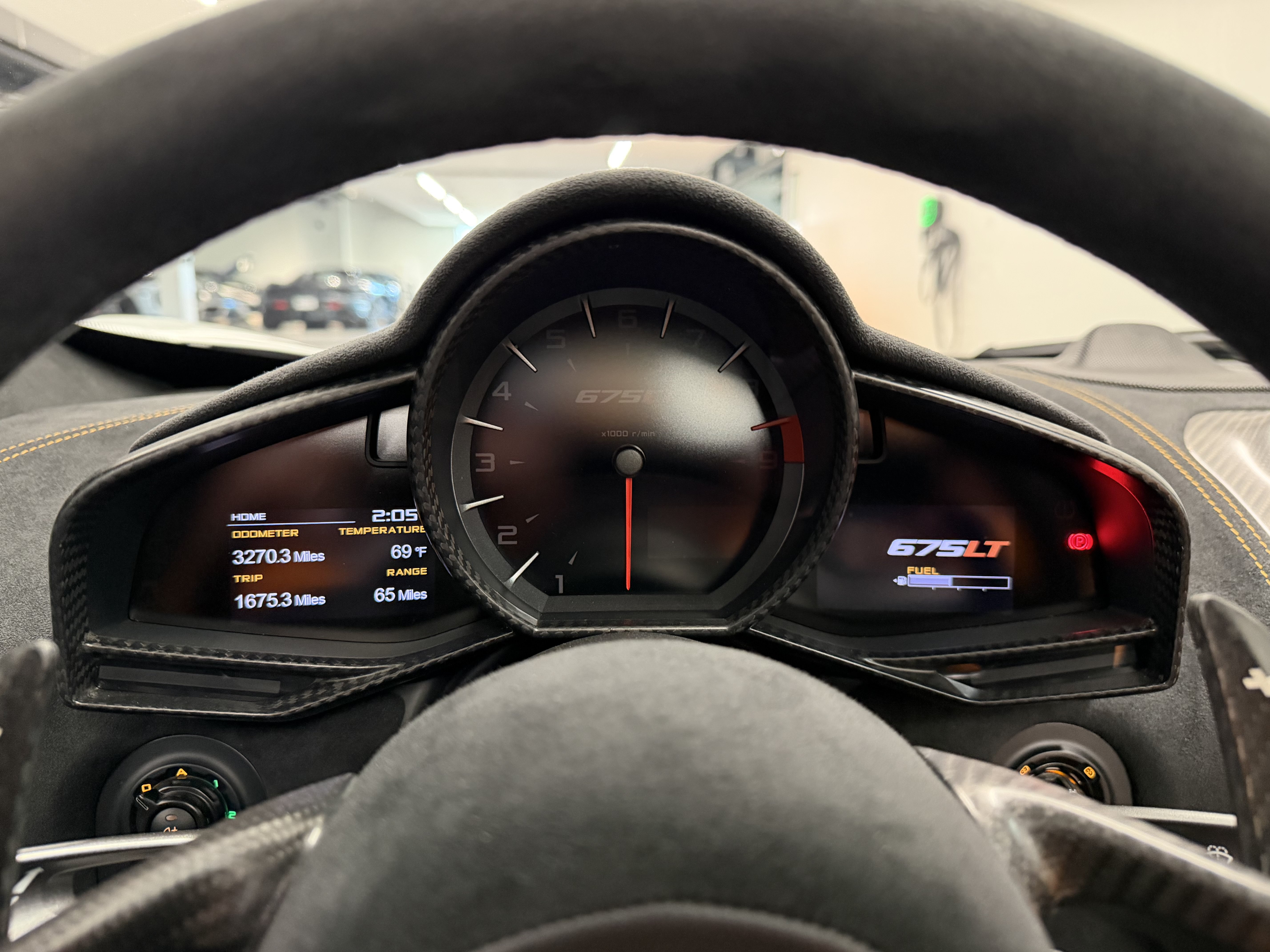 Used 2016 McLaren 675LT Spider RWD image 22