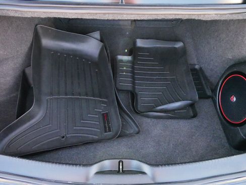 Used 2017 Chrysler 300 S AWD/4WD image 18