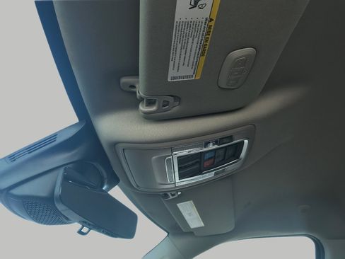 Used 2025 RAM 2500 Limited image 19