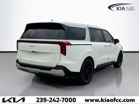 New 2026 Kia Carnival image 5