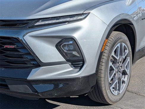 Used 2025 Chevrolet Blazer RS image 2