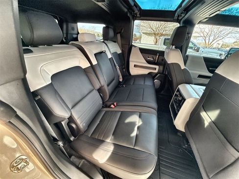 Certified 2024 GMC Hummer EV 3X w/ LPO, Illumination Package image 26