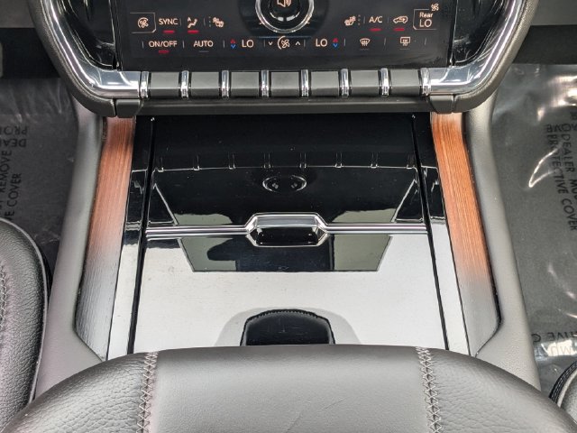 Used 2025 GMC Yukon Denali AWD/4WD image 20