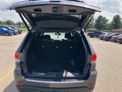 Used 2015 Jeep Grand Cherokee Limited w/ Trailer Tow Group IV AWD/4WD image 17