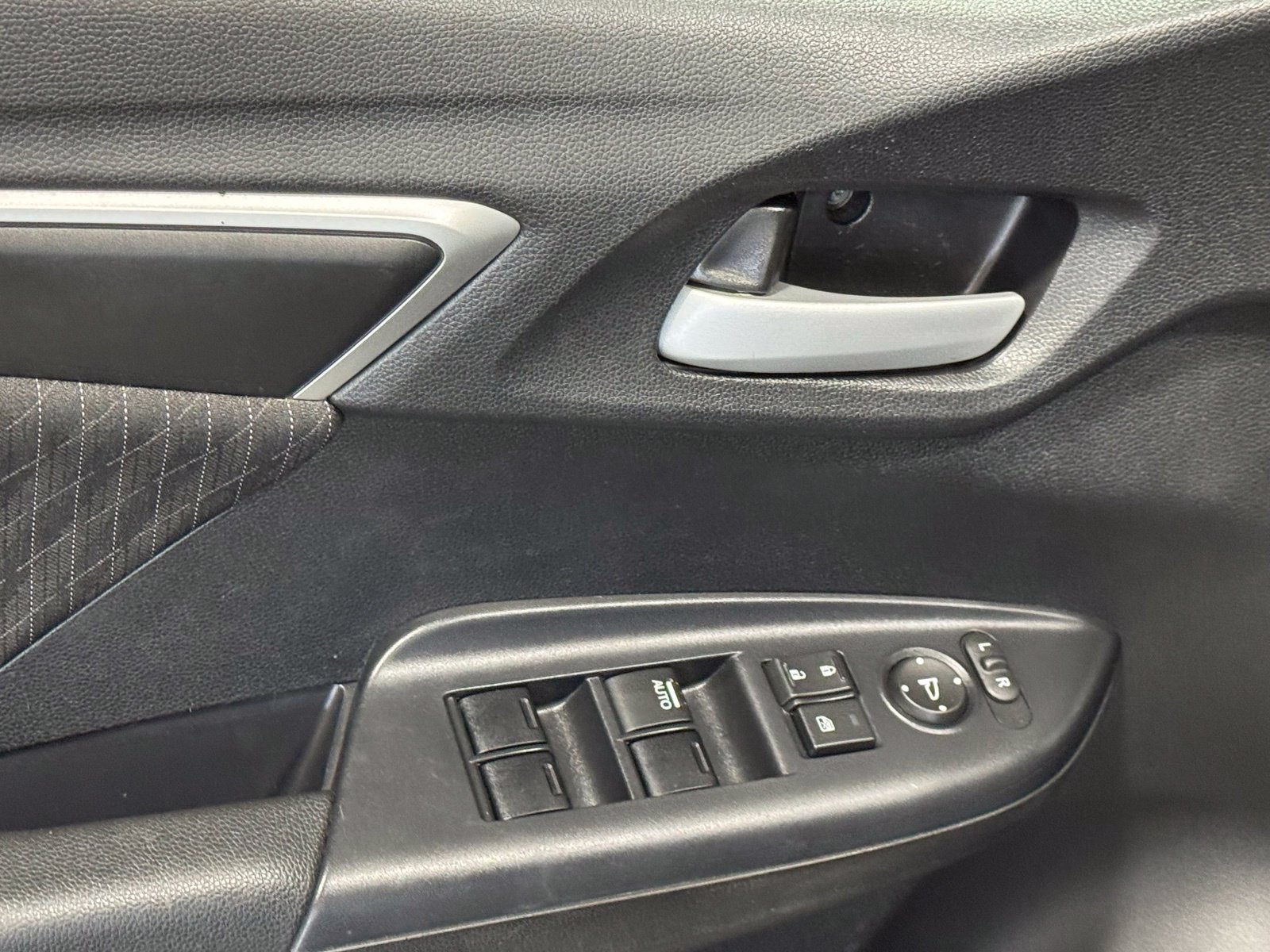 Used 2018 Honda Fit EX image 15