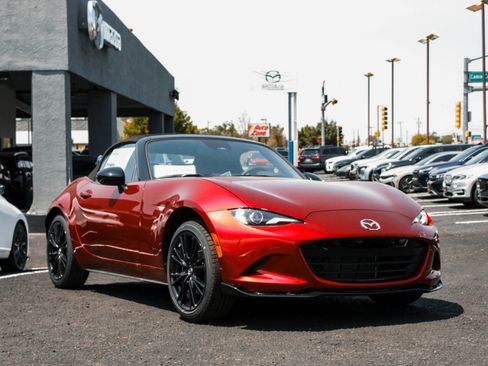 New 2026 MAZDA MX-5 Miata Club RWD image 1