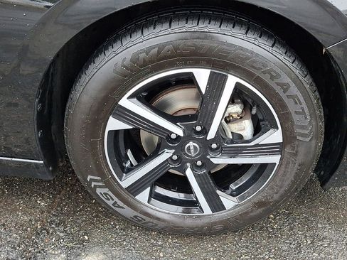 Used 2024 Nissan Sentra SV image 8