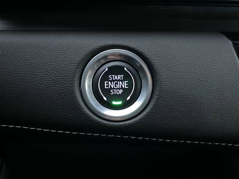 Certified 2022 Cadillac Escalade Sport w/ Touring Package image 9