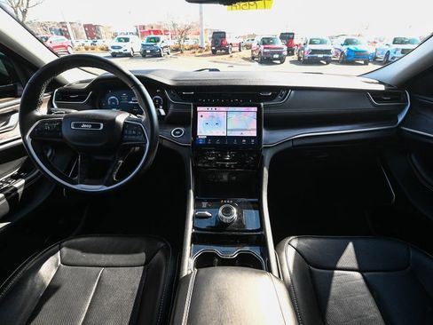 Used 2022 Jeep Grand Cherokee L Limited w/ Luxury Tech Group II image 33