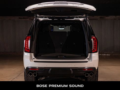 Used 2023 GMC Yukon Denali Ultimate image 9