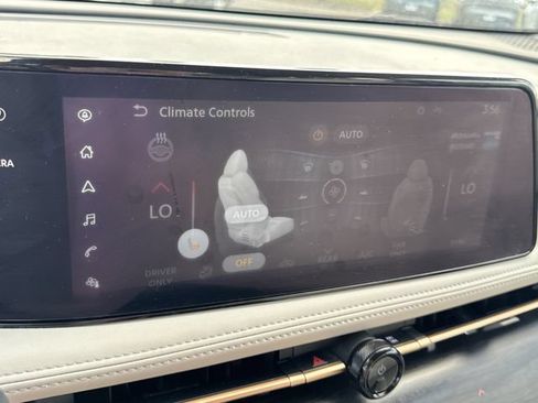 Certified 2024 Nissan Ariya AWD image 35