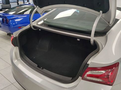 Used 2022 Chevrolet Malibu LT image 7