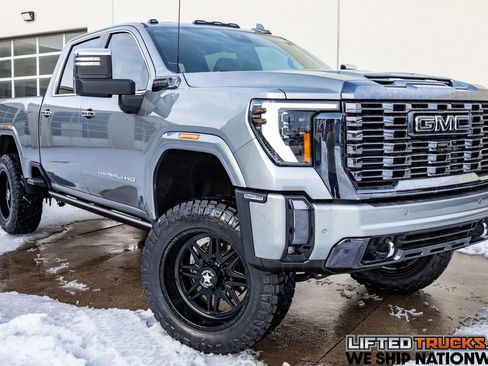 Used 2024 GMC Sierra 2500 Denali Ultimate image 1