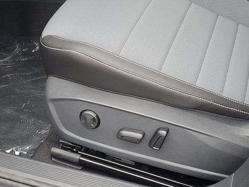 New 2025 Volkswagen Jetta SE image 12