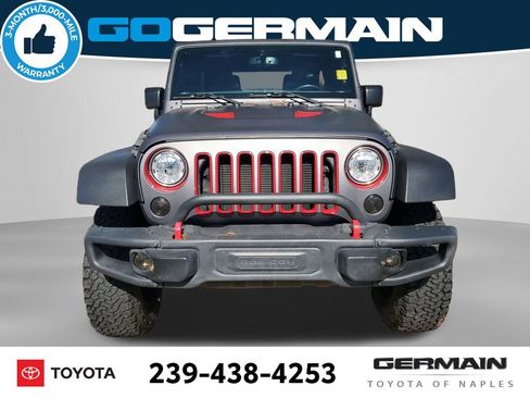 Used 2018 Jeep Wrangler Unlimited Sahara w/ Connectivity Group image 3