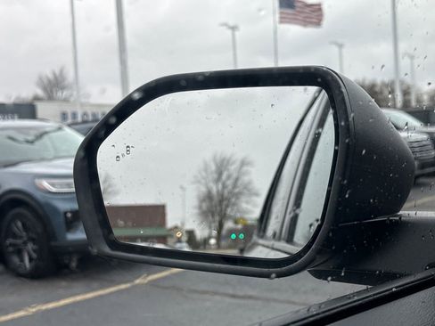 Used 2025 Ford Explorer Active w/ Active Comfort Package image 44