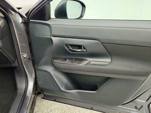 Used 2025 Nissan Kicks S FWD image 23