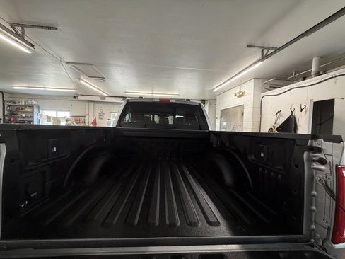 Used 2022 Ford F150 Lariat w/ Max Trailer Tow Package image 23