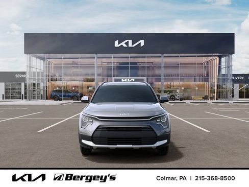 New 2026 Kia Niro LX FWD image 2