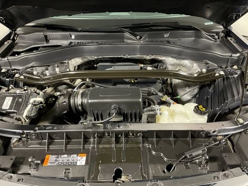 Used 2020 Ford Explorer Limited w/ Class III Trailer Tow Package image 8